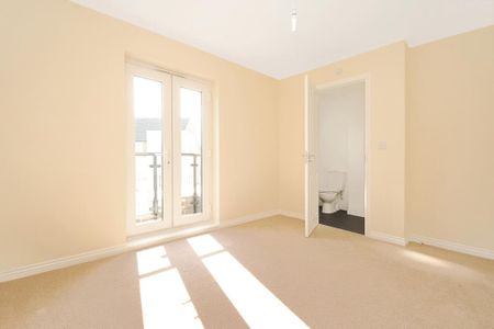 2 bedroom maisonette to rent - Photo 3