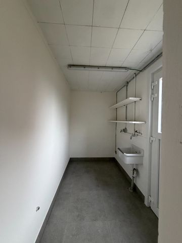 Leuke rijwoning in centrum van Zwevezele met 3 slaapkamers! - Photo 3