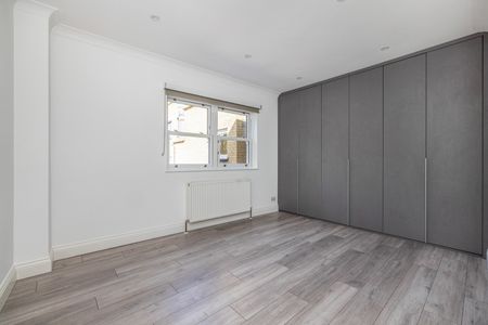 3 Bed Flat, Pratt Street, NW1 - Photo 5