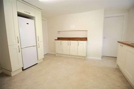 Upper Froyle, Alton, Hampshire, GU34 - Photo 5