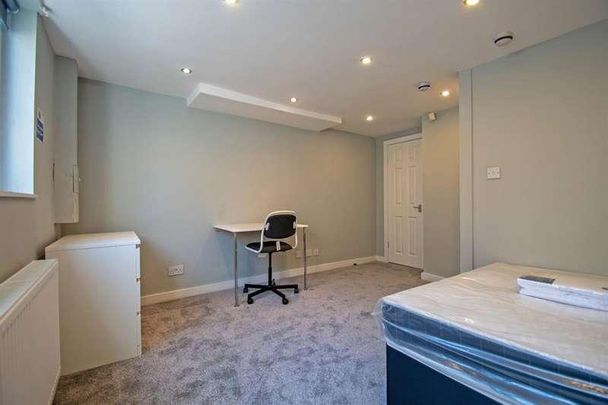 Langdale Terrace, Leeds, LS6 - Photo 1