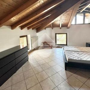 Monolocale in affitto - Photo 2