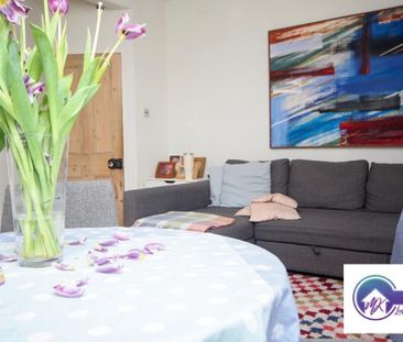 3 Bedroom Flat To Rent - Photo 1