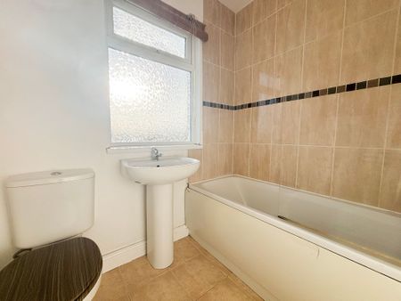 3 bed end of terrace house to rent in Welsh Road, Coventry, CV2 - Photo 4