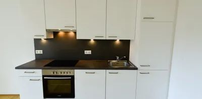 HELL, NEUWERTIG UND BARRIEREFREI MIT GROSSEM BALKON - Foto 2