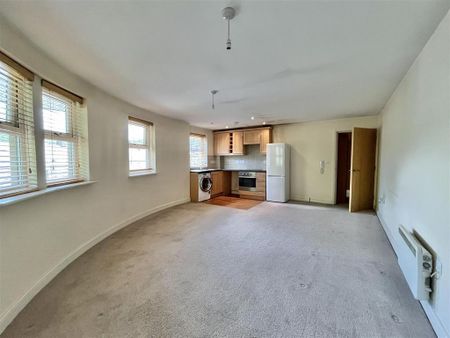 2 bedroom apartment to rent - Photo 4