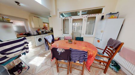 80 Oak Tree Lane Selly Oak - Photo 3