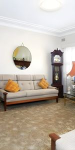 Well-maintained three-bedroom family home - Photo 3