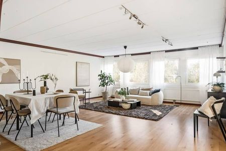 Västerslänt, Angered - Photo 3