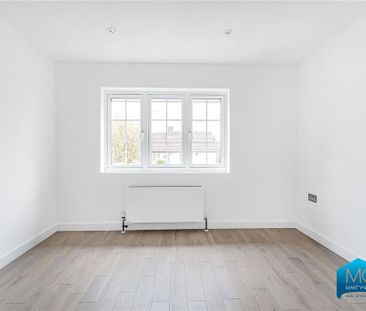 4 bedroom end of terrace house to rent - Photo 6