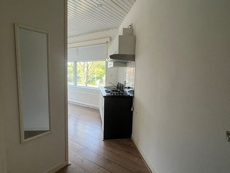 Te huur: Kamer E. Thomassen à Thuessinklaan in Groningen - Photo 2