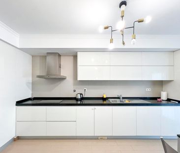 Apartamento T2 para Arrendamento na Praia da Rocha, Portimão - Photo 3