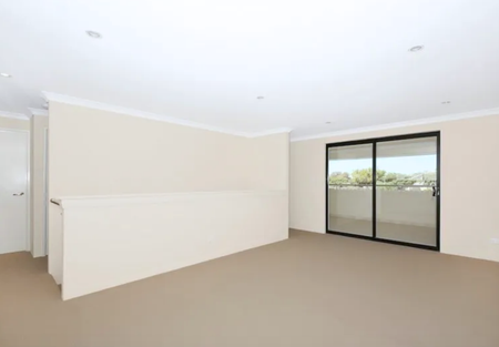 99 Oakleigh Drive, Erskine WA 6210 - House For Rent | Domain - Photo 3