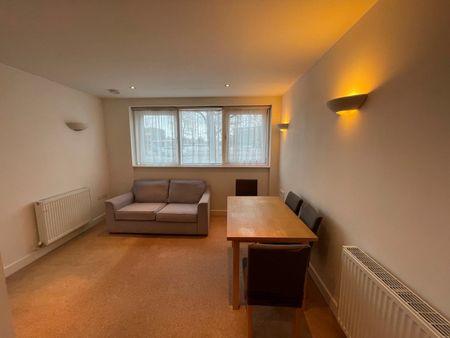 1 Bed Flat, Adriatic Apartments, E16 - Photo 5