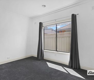 Beautifully renovated - Photo 1