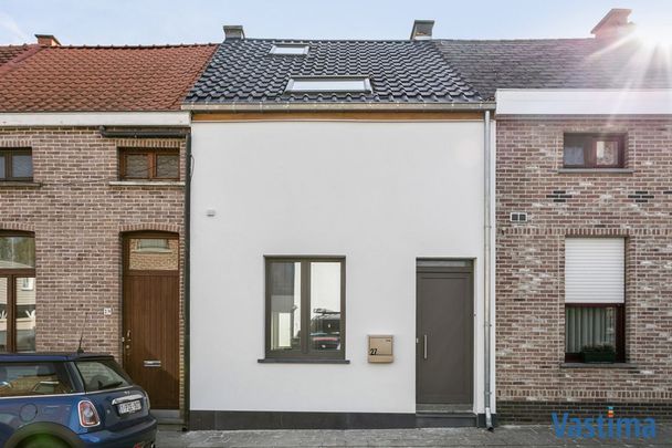 Gerenoveerde woning met 1 slaapkamer, 2 hobbyruimtes en ruim terras - Foto 1