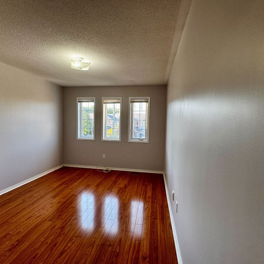 For Lease - 7422 Magistrate Terrace, Mississauga, Ontario - Photo 1