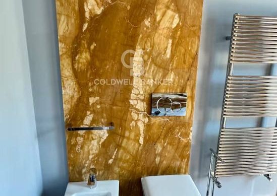 via crociale, Pietrasanta, Tuscany 55045