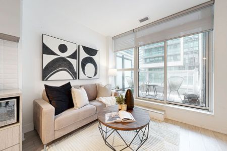 For Lease - 65 Annie Craig Drive Unit# 204, Toronto, Ontario - Photo 3