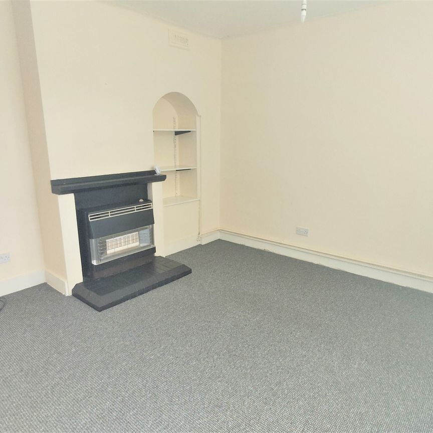 Poplar Close, Bury St. Edmunds, Honington - Photo 1