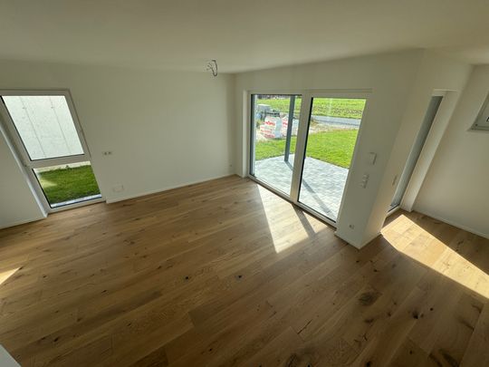 ERSTBEZUG – MIETE! Modernes Einfamilienhaus (110m²) Grünbereich und Carport in Güssing - Photo 1