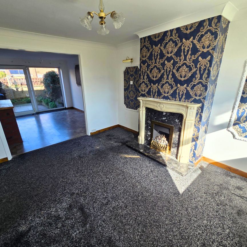 3 Bed Terraced House To Rent - Photo 1