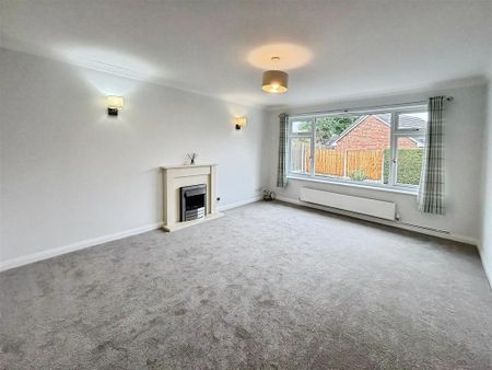 3 bedroom detached bungalow to rent - Photo 2