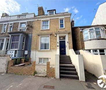 1 bedroom penthouse to rent - Photo 6