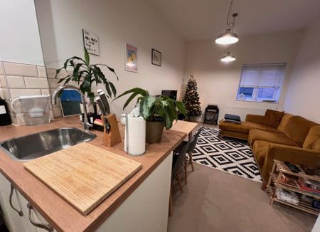 2 bedroom apartment to rent - Photo 2