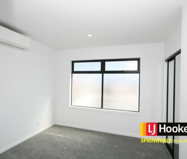 BRAND NEW TOWNHOUSE - Photo 2