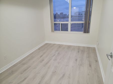 For Lease - 3888 Duke of York Boulevard Unit# 1623, Mississauga, Ontario - Photo 5