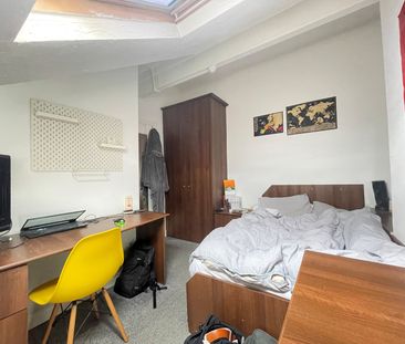5 bedroom terraced house to rent - Photo 2