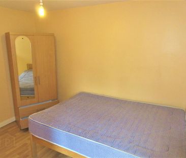 Great Apartment, 76C Rugby Avenue, Queens Quarter, Belfast, BT7 1RG - Photo 6