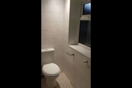 Room in a Shared House, Moore Close, CR4 - Photo 5