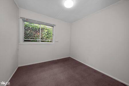 Newly Renovated 2 Bedroom Unit - Photo 3