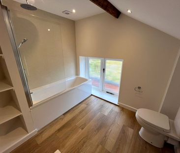 The Old Boys School, Wrockwardine - Photo 5