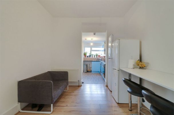 Victor Road, Kensal Rise, NW10 - Photo 1