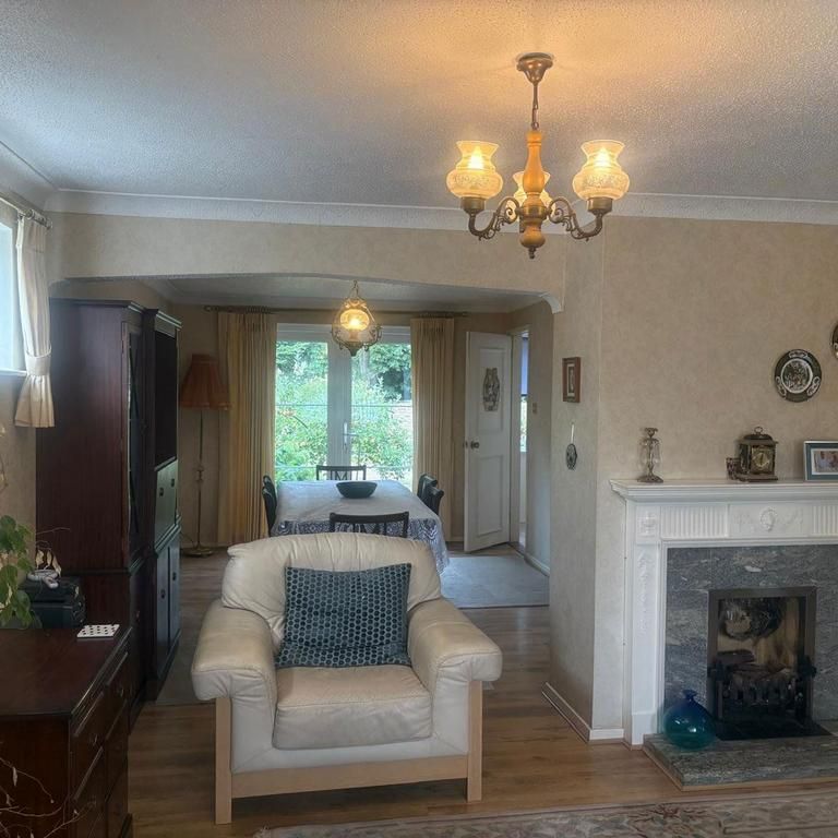 4 bedroom detached house to rent - Photo 1