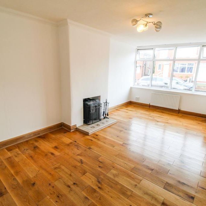 3 bedroom semi-detached house to rent - Photo 1