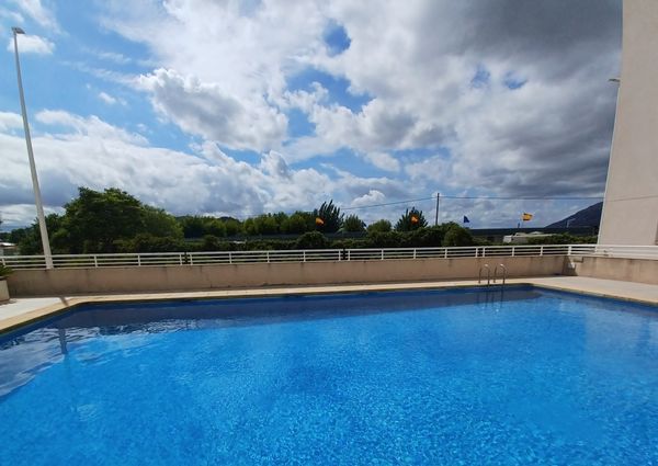 LONG TERM RENTAL. 3 bedroom penthouse apartment for rent with large own large terrace