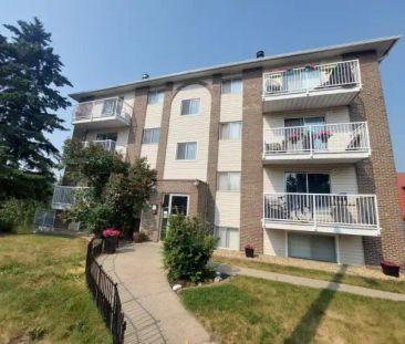 Westbrook Manor | 3610 52 Avenue, Red Deer - Photo 1