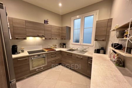 Location Appartement 2 pièces 50m² BEAUSOLEIL 06240 - Photo 4