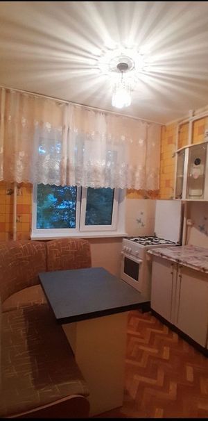 Garsoniera modesta de inchiriat in zona Ghencea - Fotografie 1