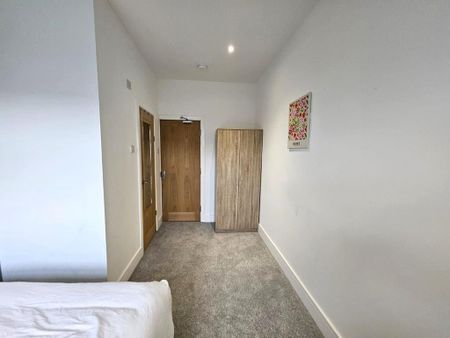 5 bedroom terraced house to rent - Photo 2
