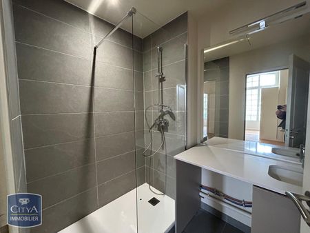 Location Appartement 4 pièces 82m² AGEN 47000 - Photo 5