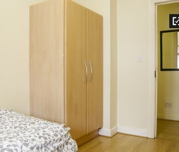 Sunny room in 3-bedroom flatshare in Old City, Dublin - Photo 5