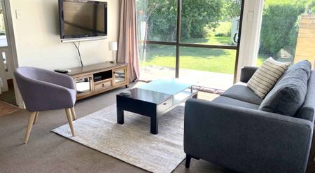 FULLY FURNISHED SUNDRENCHED FAMILY HOME WITH BEAUTIFUL OUTLOOK - Photo 3
