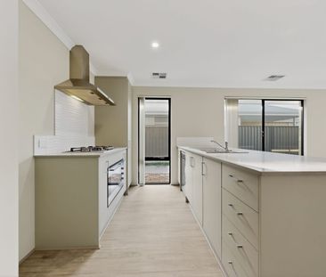 OCEAN BREEZES - Photo 4