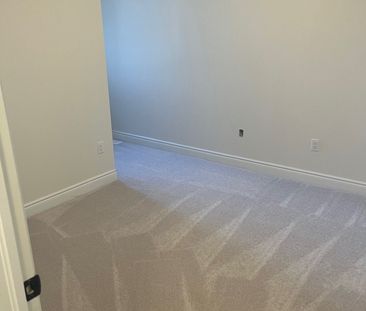 For Lease - 3341 SIXTH Line, Oakville, Ontario - Photo 2