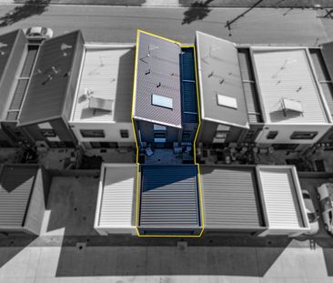 10 Slattery Place, Pakenham VIC 3810 - House For Rent | Domain - Photo 2